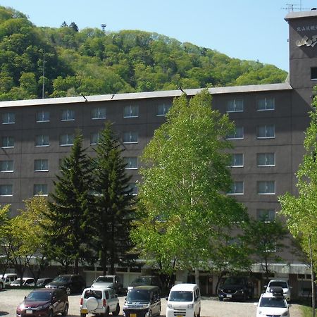 Hotel Sankeien Саппоро Экстерьер фото